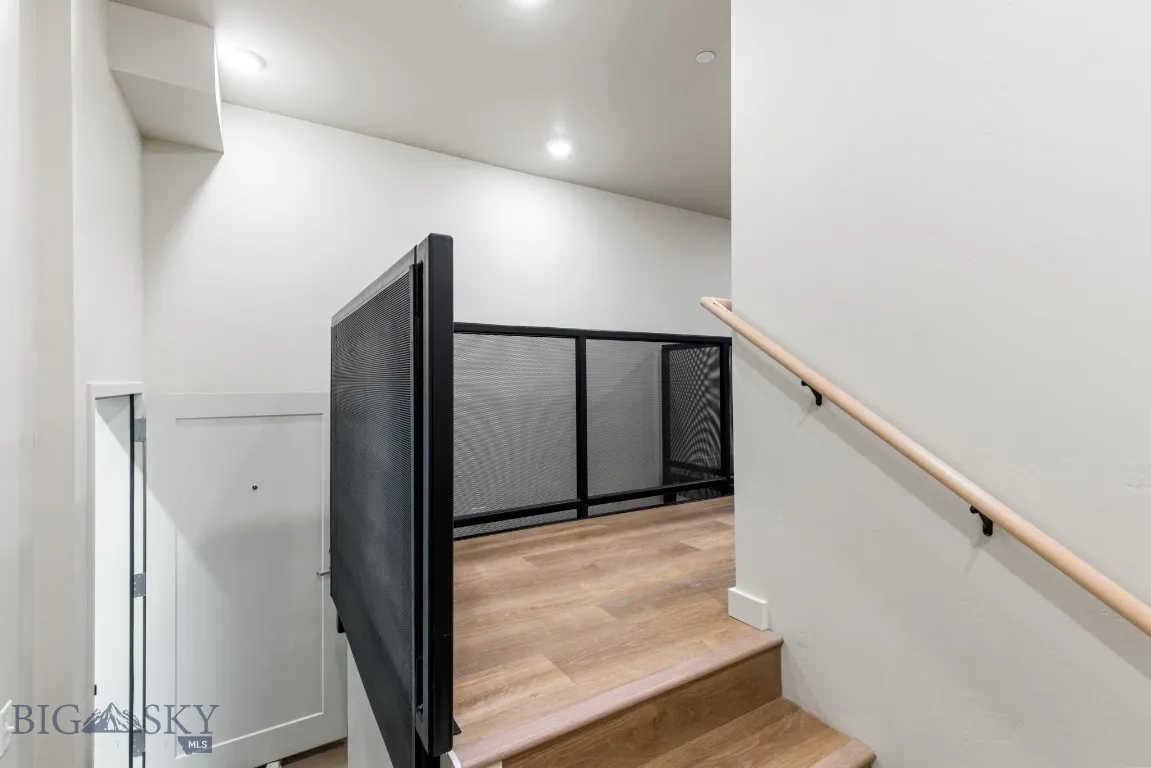 59 E Park Street 102, Butte, Montana 59701, Butte, Montana 59701, 2 Bedrooms Bedrooms, ,2 BathroomsBathrooms,Residential,For Sale,59 E Park Street 102, Butte, Montana 59701,0,399199