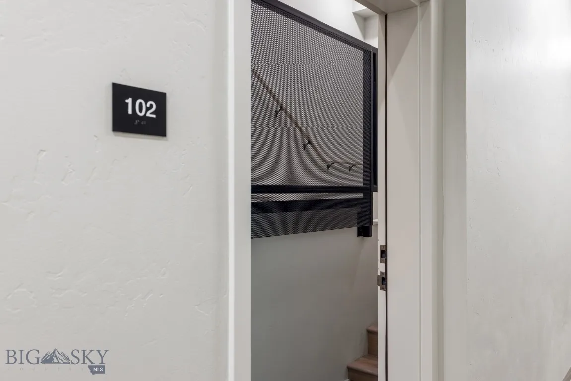59 E Park Street 102, Butte, Montana 59701, Butte, Montana 59701, 2 Bedrooms Bedrooms, ,2 BathroomsBathrooms,Residential,For Sale,59 E Park Street 102, Butte, Montana 59701,0,399199