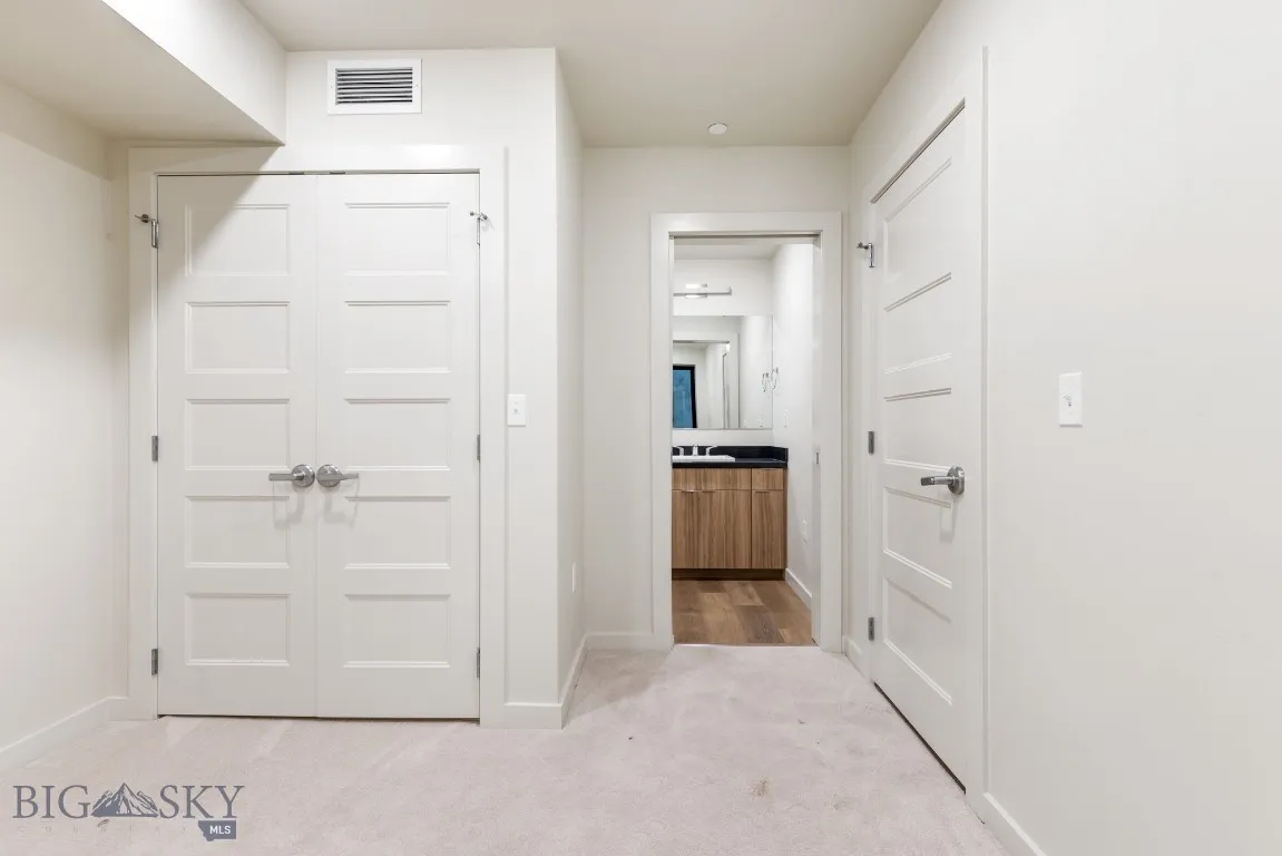 59 E Park Street 102, Butte, Montana 59701, Butte, Montana 59701, 2 Bedrooms Bedrooms, ,2 BathroomsBathrooms,Residential,For Sale,59 E Park Street 102, Butte, Montana 59701,0,399199