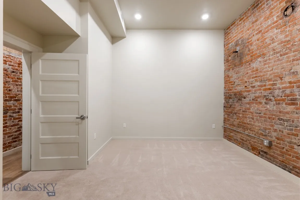 59 E Park Street 103, Butte, Montana 59701, Butte, Montana 59701, 1 Bedroom Bedrooms, ,1 BathroomBathrooms,Residential,For Sale,59 E Park Street 103, Butte, Montana 59701,0,399200