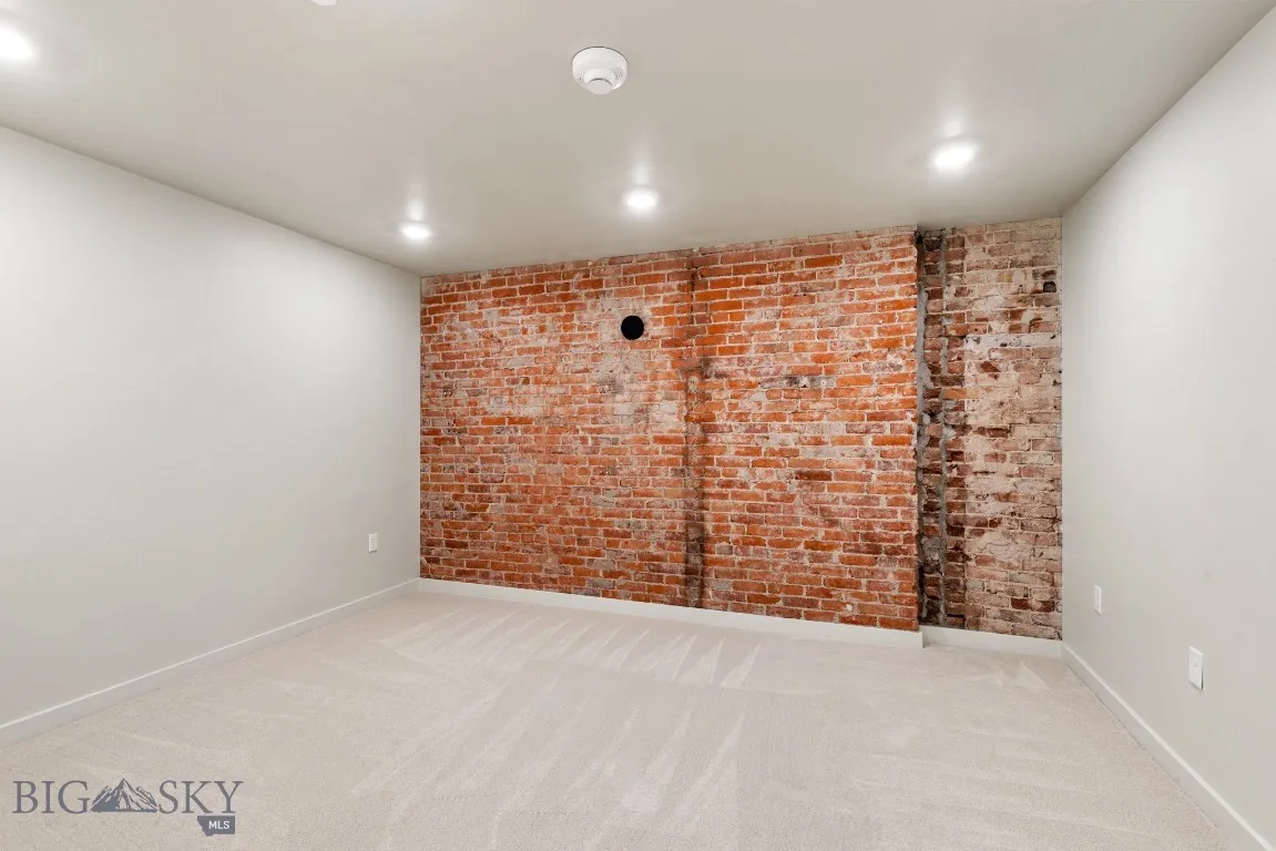 59 E Park Street 203, Butte, Montana 59701, Butte, Montana 59701, 1 Bedroom Bedrooms, ,1 BathroomBathrooms,Residential,For Sale,59 E Park Street 203, Butte, Montana 59701,0,399229