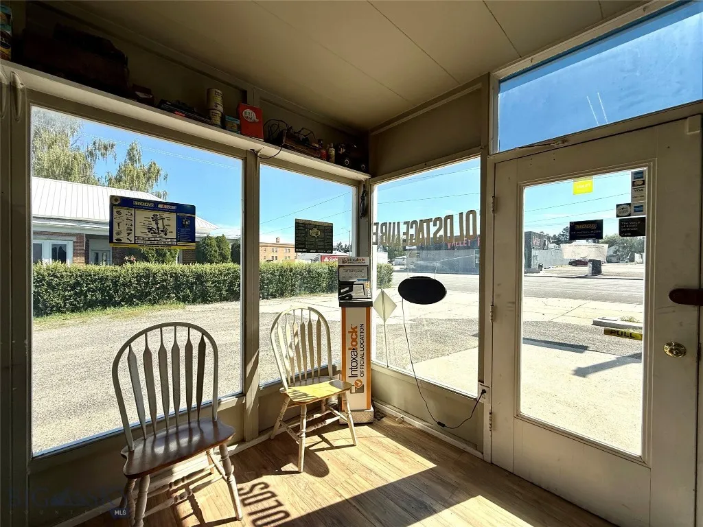 Entry Area