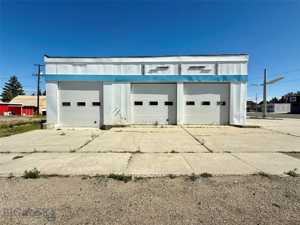 3 Bays