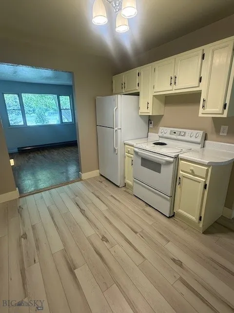 5042 Us Highway 89 S, Livingston, Montana 59047, Livingston, Montana 59047, 2 Bedrooms Bedrooms, ,1 BathroomBathrooms,Residential,For Sale,5042 Us Highway 89 S, Livingston, Montana 59047,0,399508