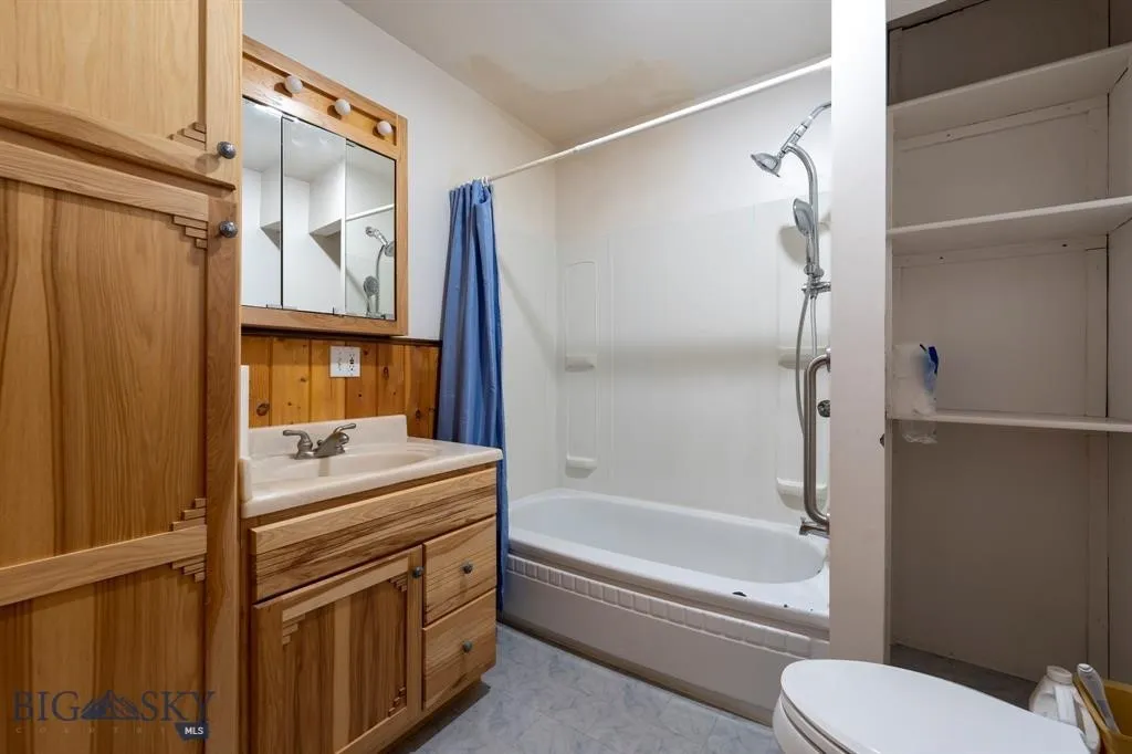 5042 Us Highway 89 S, Livingston, Montana 59047, Livingston, Montana 59047, 2 Bedrooms Bedrooms, ,1 BathroomBathrooms,Residential,For Sale,5042 Us Highway 89 S, Livingston, Montana 59047,0,399508