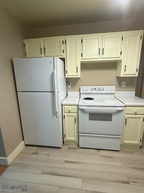5042 Us Highway 89 S, Livingston, Montana 59047, Livingston, Montana 59047, 2 Bedrooms Bedrooms, ,1 BathroomBathrooms,Residential,For Sale,5042 Us Highway 89 S, Livingston, Montana 59047,0,399508