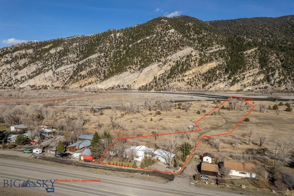 5042 Us Highway 89 S, Livingston, Montana 59047, Livingston, Montana 59047, 2 Bedrooms Bedrooms, ,1 BathroomBathrooms,Residential,For Sale,5042 Us Highway 89 S, Livingston, Montana 59047,0,399508