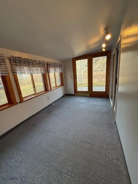 5042 Us Highway 89 S, Livingston, Montana 59047, Livingston, Montana 59047, 2 Bedrooms Bedrooms, ,1 BathroomBathrooms,Residential,For Sale,5042 Us Highway 89 S, Livingston, Montana 59047,0,399508