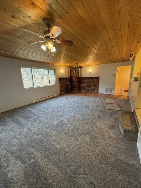 Family and dining room