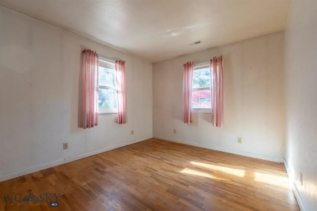 5042 Us Highway 89 S, Livingston, Montana 59047, Livingston, Montana 59047, 2 Bedrooms Bedrooms, ,1 BathroomBathrooms,Residential,For Sale,5042 Us Highway 89 S, Livingston, Montana 59047,0,399508