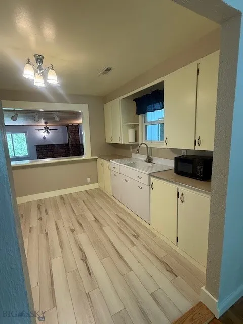 5042 Us Highway 89 S, Livingston, Montana 59047, Livingston, Montana 59047, 2 Bedrooms Bedrooms, ,1 BathroomBathrooms,Residential,For Sale,5042 Us Highway 89 S, Livingston, Montana 59047,0,399508