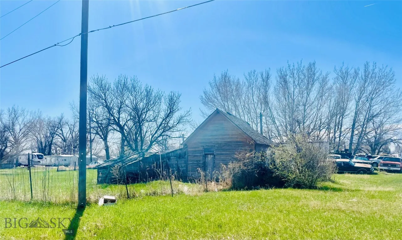 211 Illinois, Chinook, Montana 59523, Chinook, Montana 59523, 3 Bedrooms Bedrooms, ,1 BathroomBathrooms,Residential,For Sale,211 Illinois, Chinook, Montana 59523,0,399551