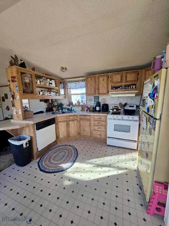 730 Utah Street, Chinook, Montana 59523, Chinook, Montana 59523, ,Residential Income,For Sale,730 Utah Street, Chinook, Montana 59523,0,399590