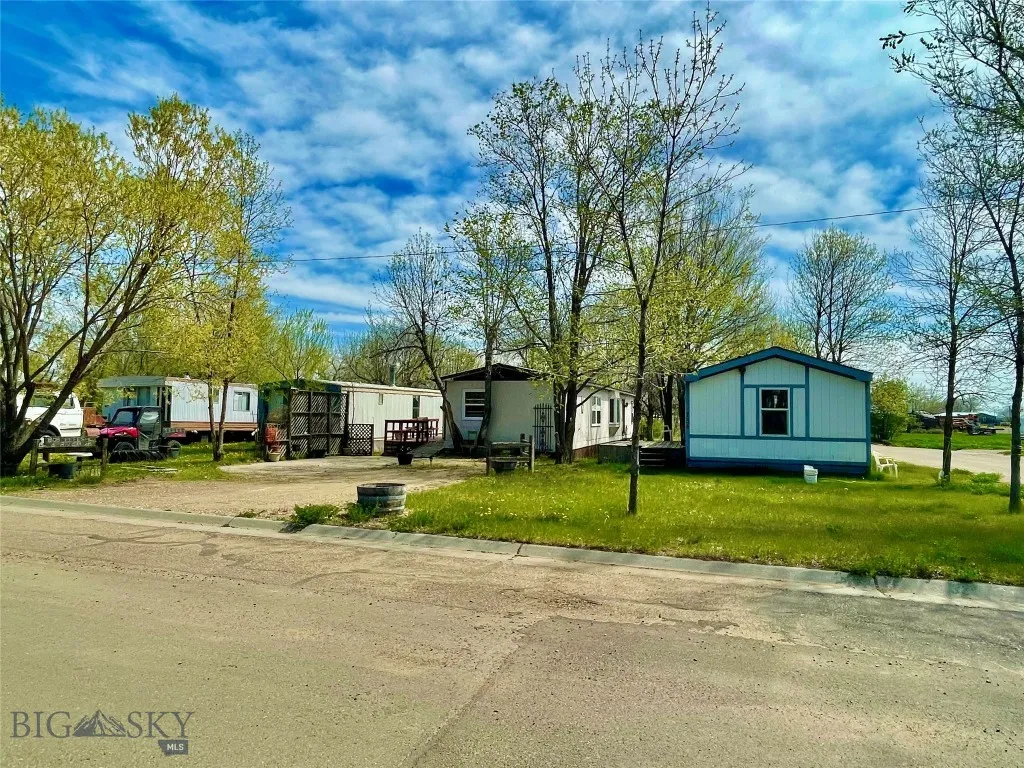 730 Utah Street, Chinook, Montana 59523, Chinook, Montana 59523, ,Residential Income,For Sale,730 Utah Street, Chinook, Montana 59523,0,399590