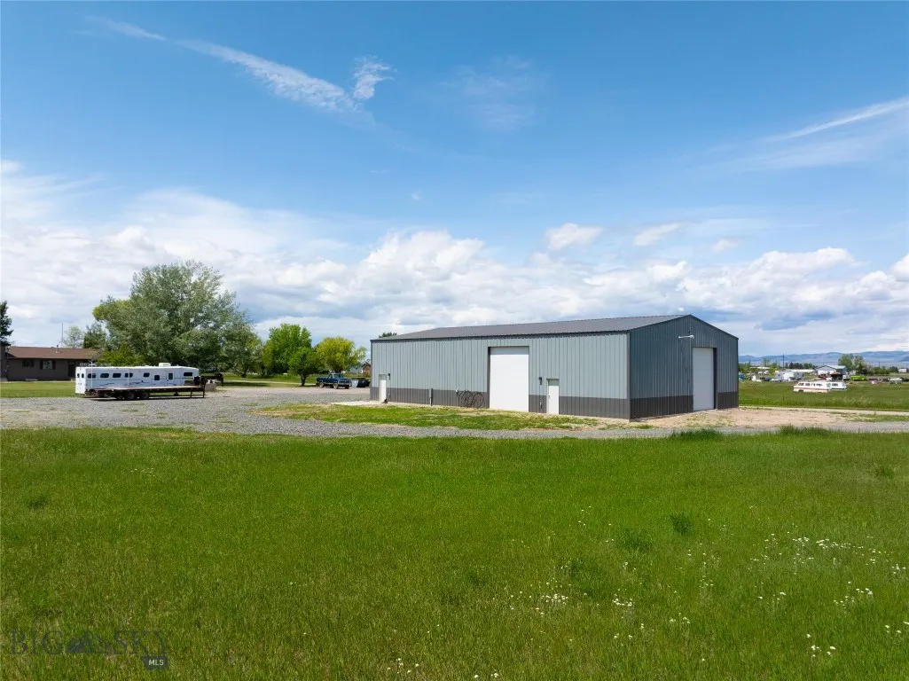 2521 Weaver Lane, Belgrade, Montana 59714, Belgrade, Montana 59714, 3 Bedrooms Bedrooms, ,2 BathroomsBathrooms,Residential,For Sale,2521 Weaver Lane, Belgrade, Montana 59714,399177