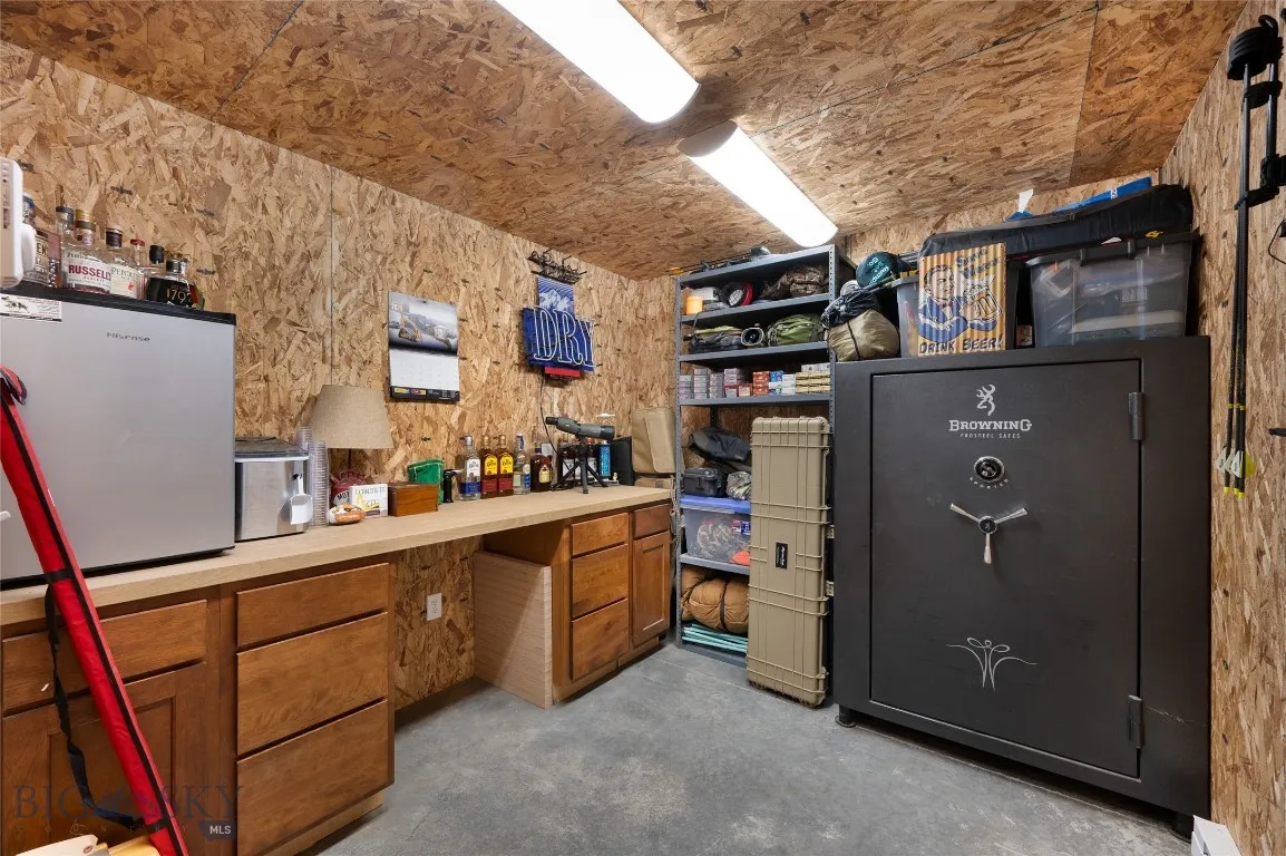 2521 Weaver Lane, Belgrade, Montana 59714, Belgrade, Montana 59714, 3 Bedrooms Bedrooms, ,2 BathroomsBathrooms,Residential,For Sale,2521 Weaver Lane, Belgrade, Montana 59714,399177