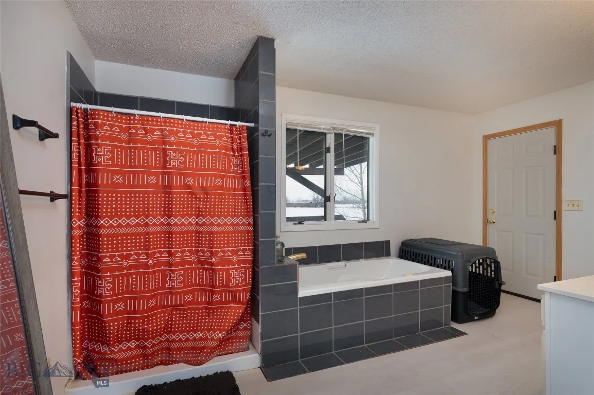 2521 Weaver Lane, Belgrade, Montana 59714, Belgrade, Montana 59714, 3 Bedrooms Bedrooms, ,2 BathroomsBathrooms,Residential,For Sale,2521 Weaver Lane, Belgrade, Montana 59714,399177