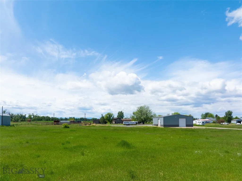 2521 Weaver Lane, Belgrade, Montana 59714, Belgrade, Montana 59714, 3 Bedrooms Bedrooms, ,2 BathroomsBathrooms,Residential,For Sale,2521 Weaver Lane, Belgrade, Montana 59714,399177