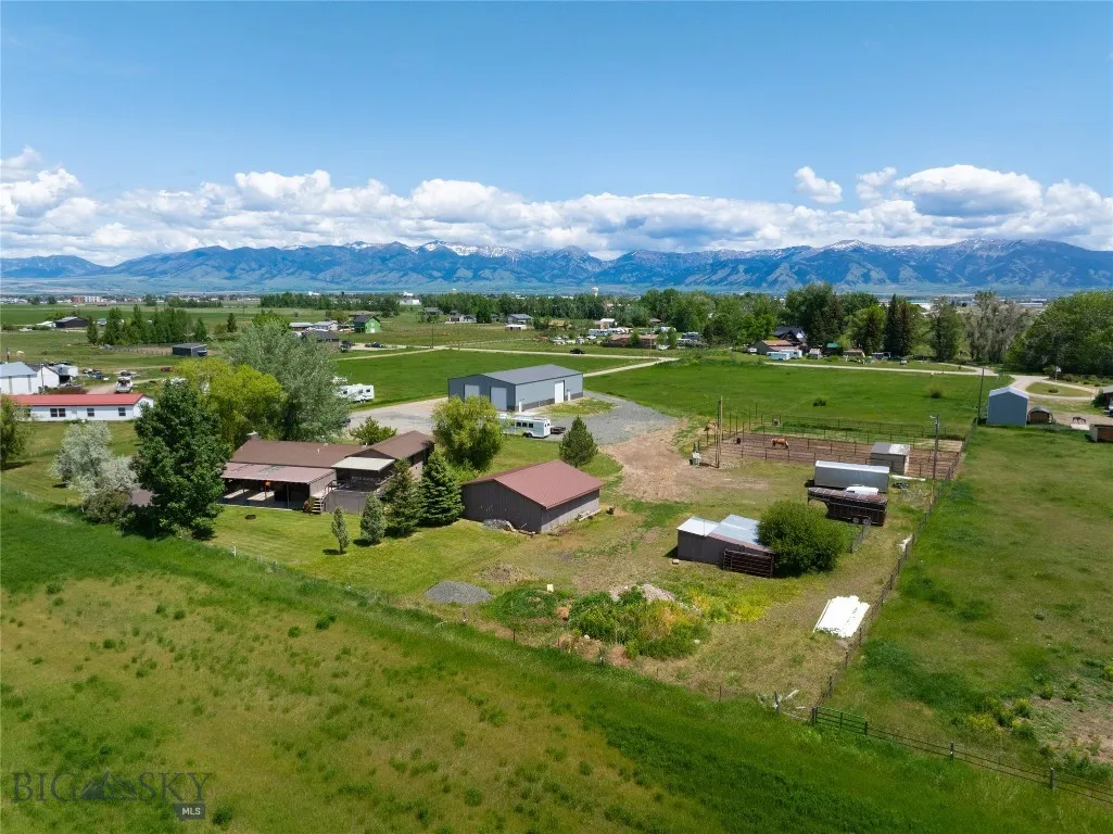 2521 Weaver Lane, Belgrade, Montana 59714, Belgrade, Montana 59714, 3 Bedrooms Bedrooms, ,2 BathroomsBathrooms,Residential,For Sale,2521 Weaver Lane, Belgrade, Montana 59714,399177