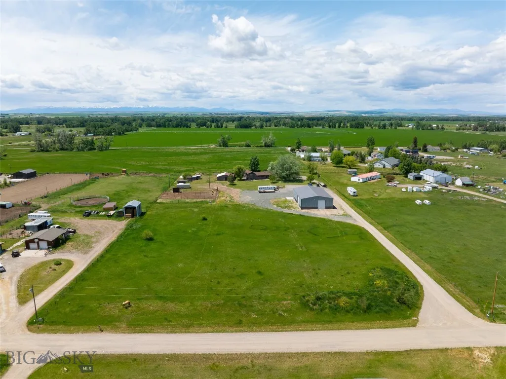 2521 Weaver Lane, Belgrade, Montana 59714, Belgrade, Montana 59714, 3 Bedrooms Bedrooms, ,2 BathroomsBathrooms,Residential,For Sale,2521 Weaver Lane, Belgrade, Montana 59714,399177