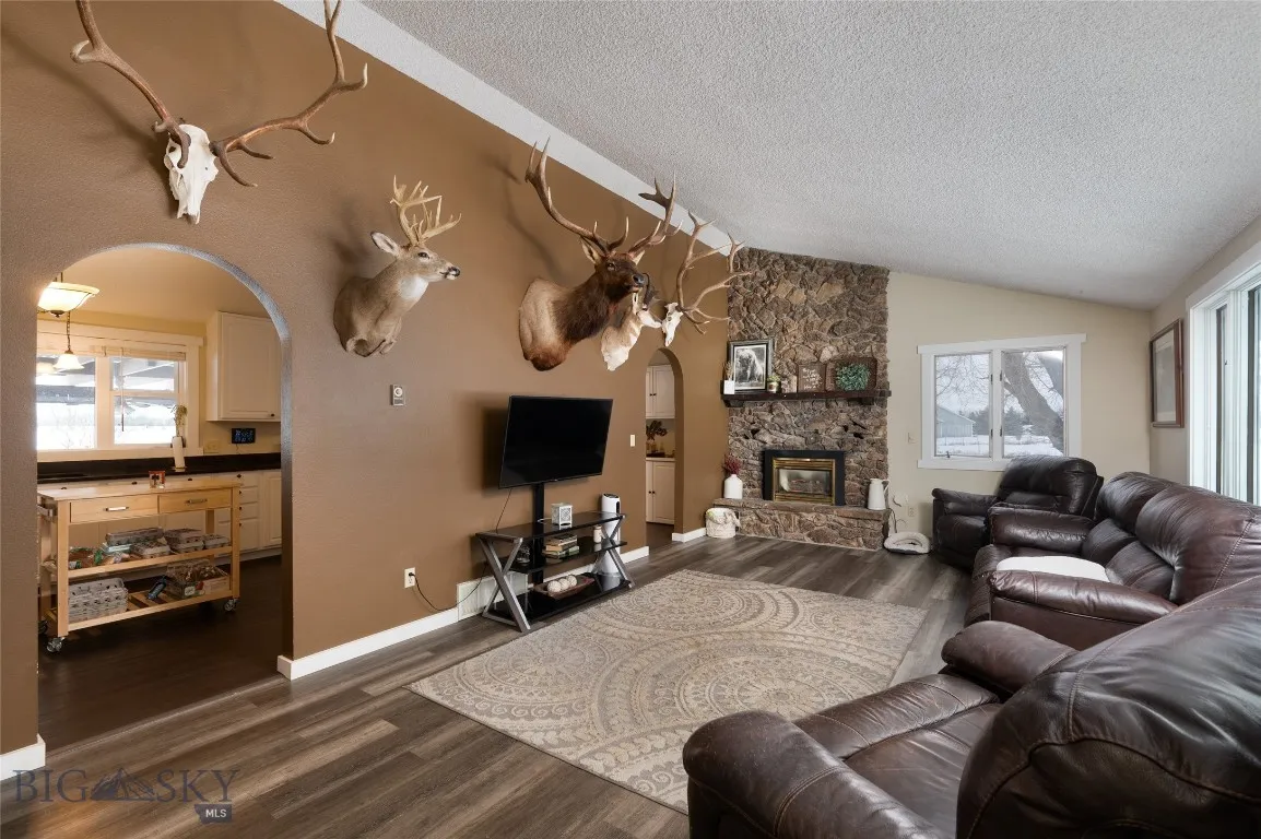 2521 Weaver Lane, Belgrade, Montana 59714, Belgrade, Montana 59714, 3 Bedrooms Bedrooms, ,2 BathroomsBathrooms,Residential,For Sale,2521 Weaver Lane, Belgrade, Montana 59714,399177