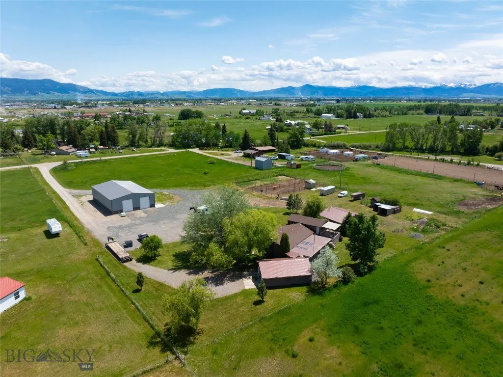 2521 Weaver Lane, Belgrade, Montana 59714, Belgrade, Montana 59714, 3 Bedrooms Bedrooms, ,2 BathroomsBathrooms,Residential,For Sale,2521 Weaver Lane, Belgrade, Montana 59714,399177
