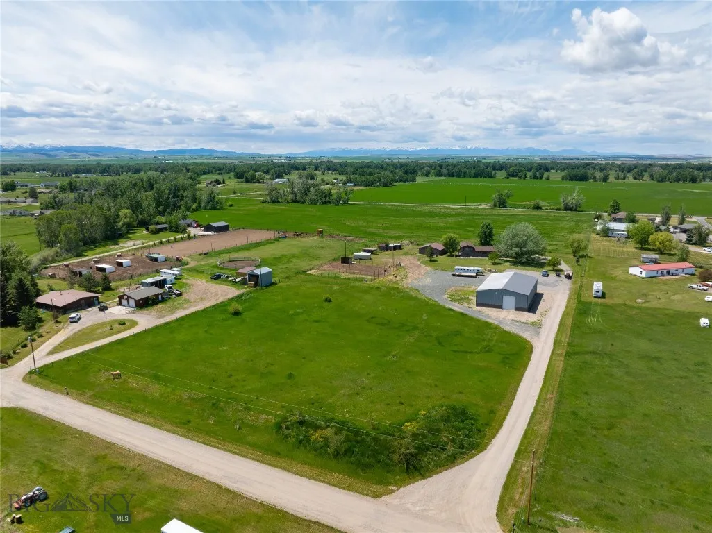 2521 Weaver Lane, Belgrade, Montana 59714, Belgrade, Montana 59714, 3 Bedrooms Bedrooms, ,2 BathroomsBathrooms,Residential,For Sale,2521 Weaver Lane, Belgrade, Montana 59714,399177