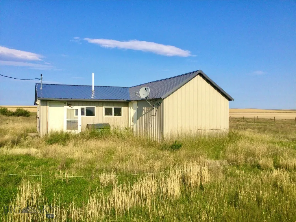 511 Glacier View Road, Valier, Montana 59486, Valier, Montana 59486, 1 Bedroom Bedrooms, ,1 BathroomBathrooms,Residential,For Sale,511 Glacier View Road, Valier, Montana 59486,0,399882