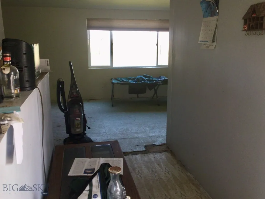 511 Glacier View Road, Valier, Montana 59486, Valier, Montana 59486, 1 Bedroom Bedrooms, ,1 BathroomBathrooms,Residential,For Sale,511 Glacier View Road, Valier, Montana 59486,0,399882