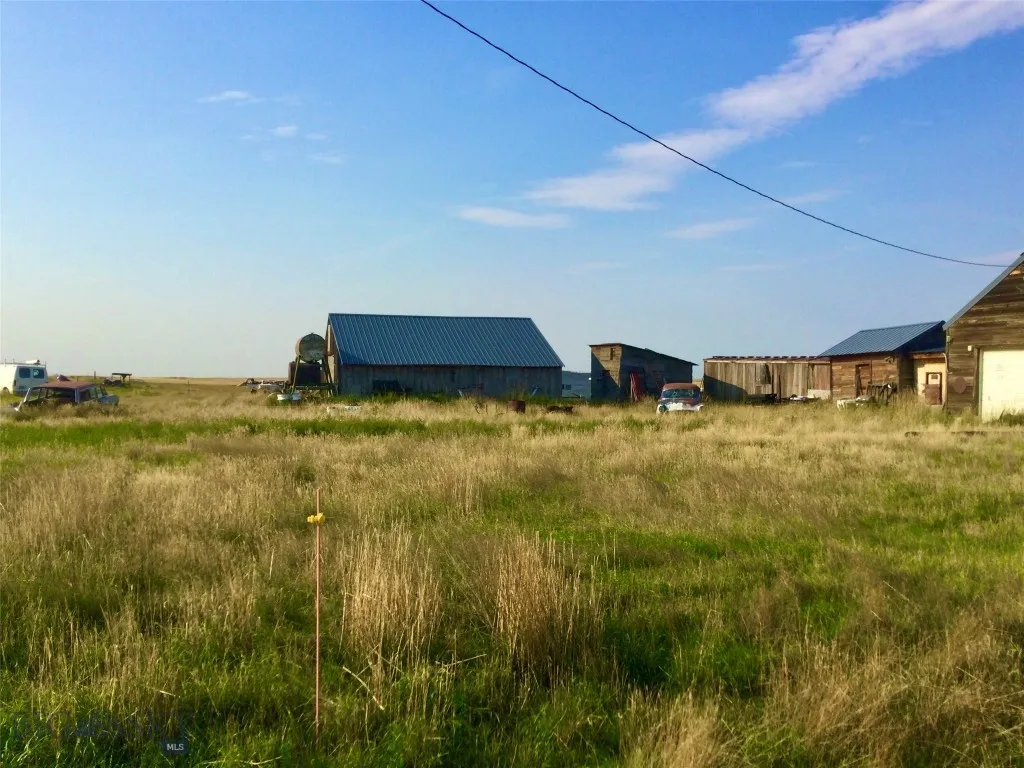 511 Glacier View Road, Valier, Montana 59486, Valier, Montana 59486, 1 Bedroom Bedrooms, ,1 BathroomBathrooms,Residential,For Sale,511 Glacier View Road, Valier, Montana 59486,0,399882