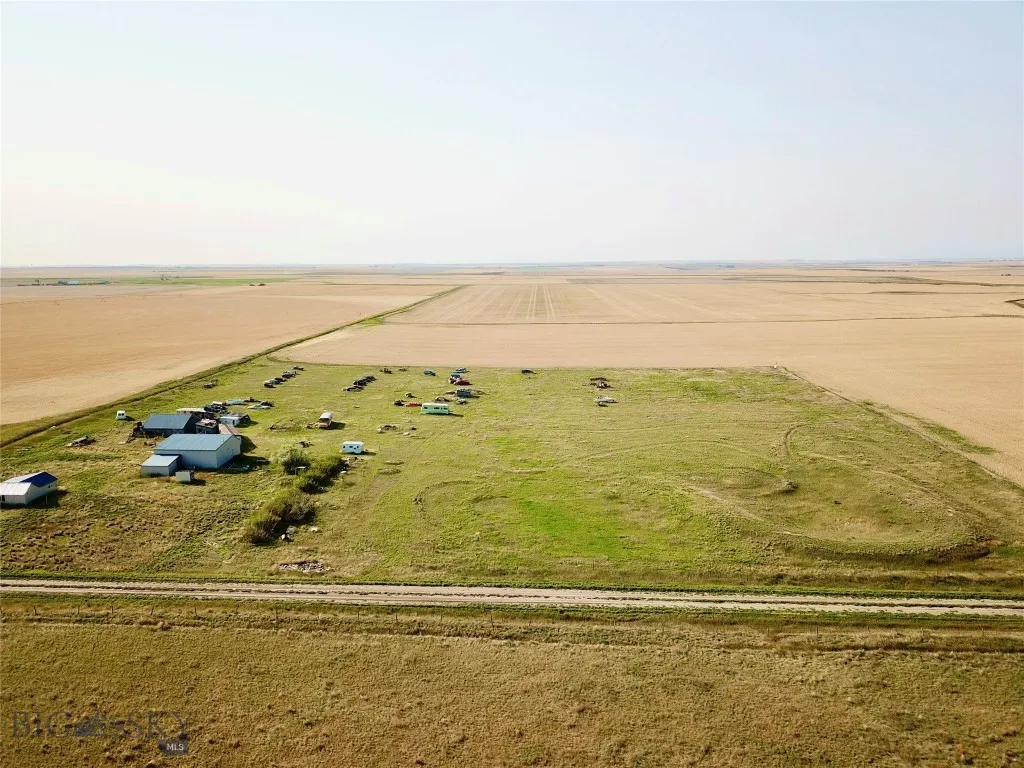 511 Glacier View Road, Valier, Montana 59486, Valier, Montana 59486, 1 Bedroom Bedrooms, ,1 BathroomBathrooms,Residential,For Sale,511 Glacier View Road, Valier, Montana 59486,0,399882