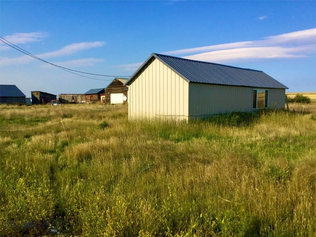 511 Glacier View Road, Valier, Montana 59486, Valier, Montana 59486, 1 Bedroom Bedrooms, ,1 BathroomBathrooms,Residential,For Sale,511 Glacier View Road, Valier, Montana 59486,0,399882