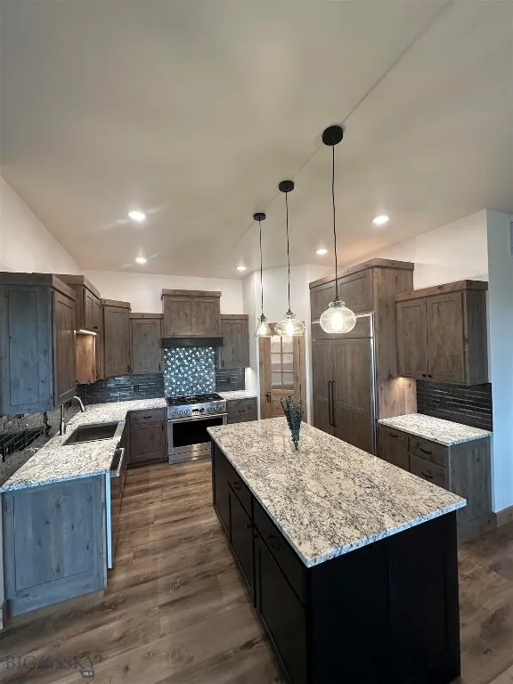 Kitchen with island
