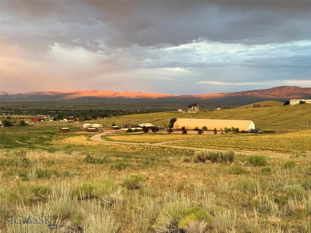 600 Blue Ribbon Lane, Dillon, Montana 59725, Dillon, Montana 59725, 2 Bedrooms Bedrooms, ,2 BathroomsBathrooms,Residential,For Sale,600 Blue Ribbon Lane, Dillon, Montana 59725,0,399615