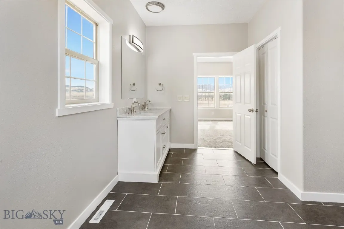 131 Yellowstone Trail, Whitehall, Montana 59759, Whitehall, Montana 59759, 5 Bedrooms Bedrooms, ,3 BathroomsBathrooms,Residential,For Sale,131 Yellowstone Trail, Whitehall, Montana 59759,0,400048