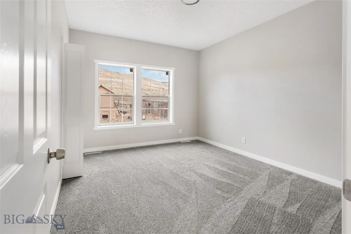 131 Yellowstone Trail, Whitehall, Montana 59759, Whitehall, Montana 59759, 5 Bedrooms Bedrooms, ,3 BathroomsBathrooms,Residential,For Sale,131 Yellowstone Trail, Whitehall, Montana 59759,0,400048