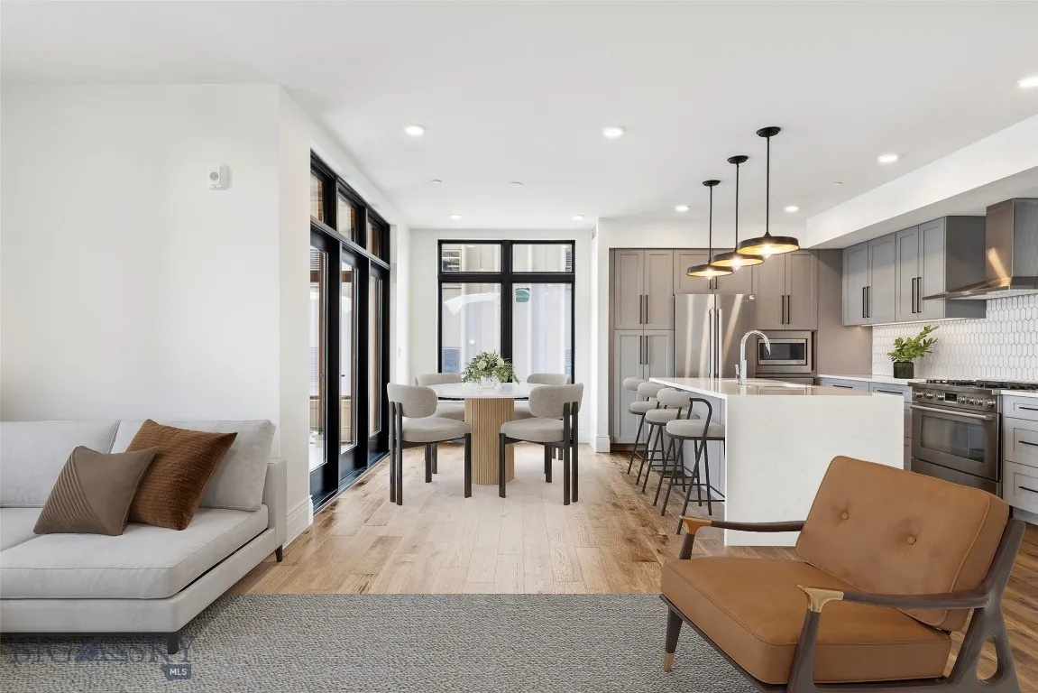 315 N Tracy Avenue 301, Bozeman, Montana 59715, Bozeman, Montana 59715, 2 Bedrooms Bedrooms, ,2 BathroomsBathrooms,Residential,For Sale,315 N Tracy Avenue 301, Bozeman, Montana 59715,0,400105