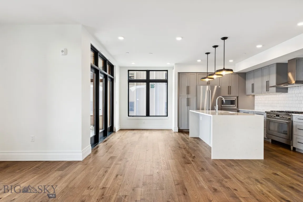 315 N Tracy Avenue 301, Bozeman, Montana 59715, Bozeman, Montana 59715, 2 Bedrooms Bedrooms, ,2 BathroomsBathrooms,Residential,For Sale,315 N Tracy Avenue 301, Bozeman, Montana 59715,0,400105