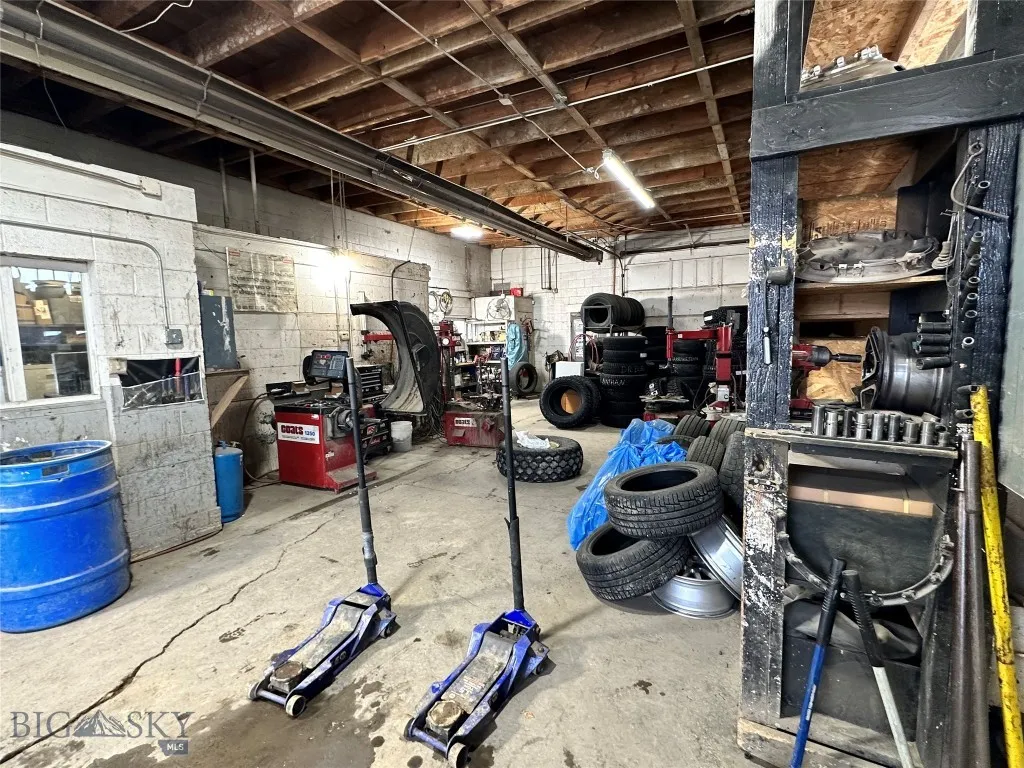 Back portion of the garage in the main building.