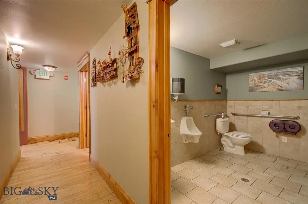 Suite A - Bathrooms