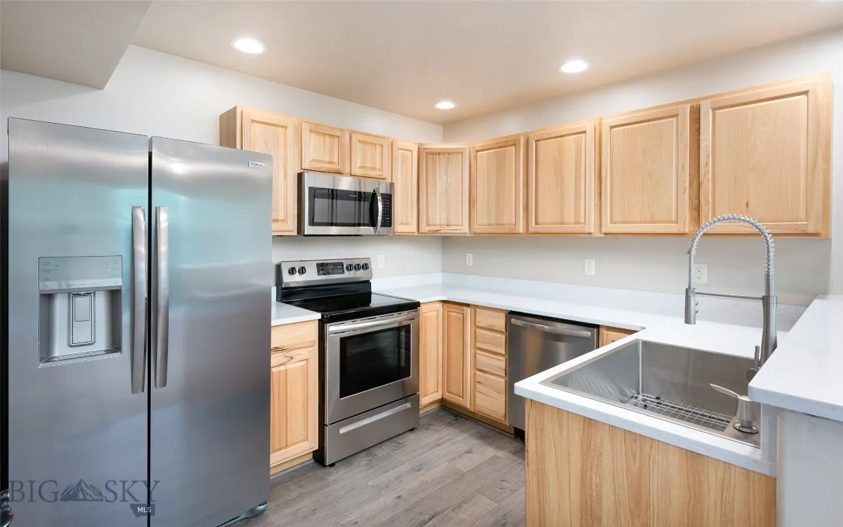 3334 W Babcock D, Bozeman, Montana 59718, Bozeman, Montana 59718, 3 Bedrooms Bedrooms, ,2 BathroomsBathrooms,Residential,For Sale,3334 W Babcock D, Bozeman, Montana 59718,0,400430