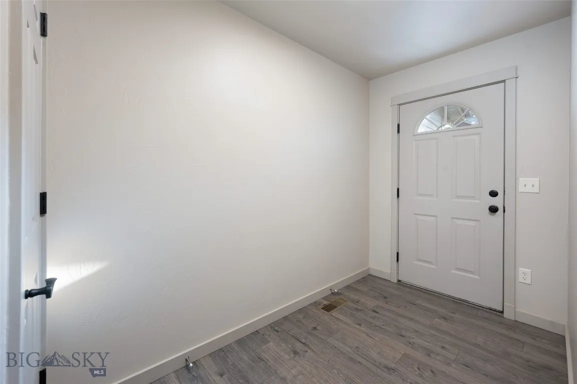 3334 W Babcock D, Bozeman, Montana 59718, Bozeman, Montana 59718, 3 Bedrooms Bedrooms, ,2 BathroomsBathrooms,Residential,For Sale,3334 W Babcock D, Bozeman, Montana 59718,0,400430