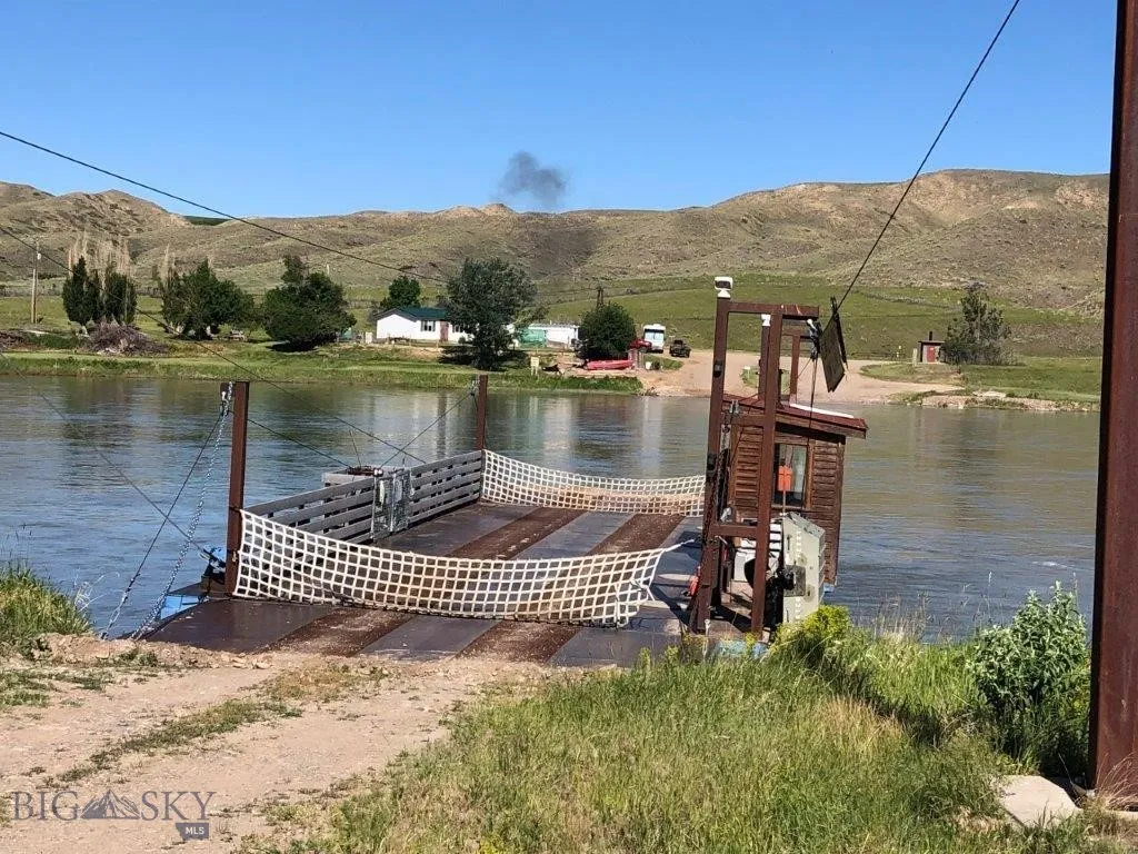 Highwood, Montana 59450, ,Land,For Sale,0,400545