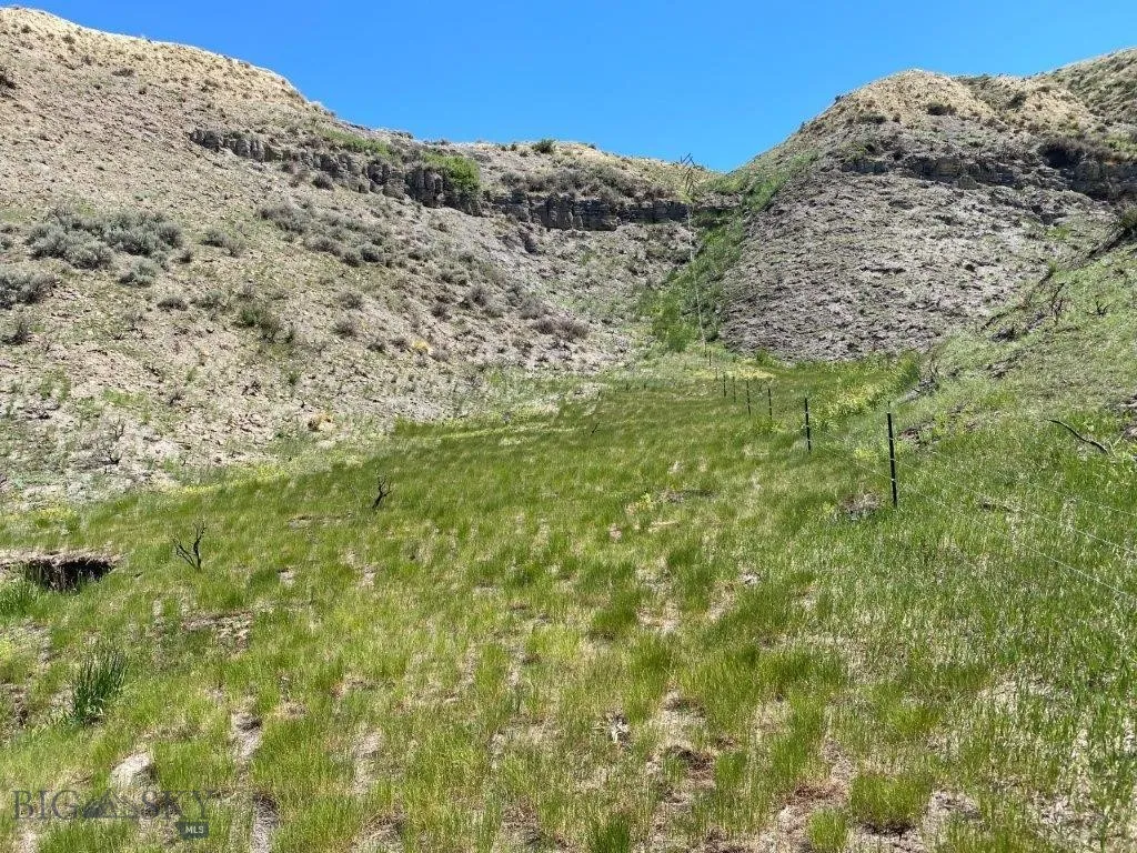 Highwood, Montana 59450, ,Land,For Sale,0,400545