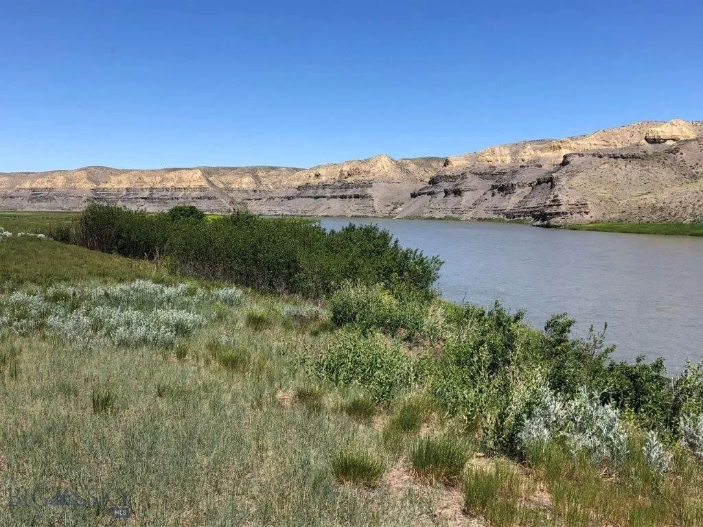 Highwood, Montana 59450, ,Land,For Sale,0,400545