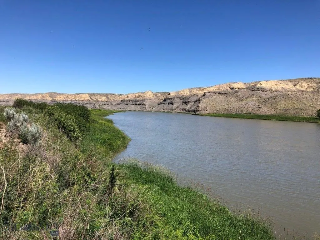 Highwood, Montana 59450, ,Land,For Sale,0,400545