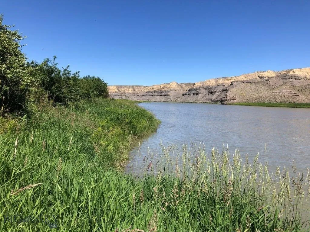 Highwood, Montana 59450, ,Land,For Sale,0,400545