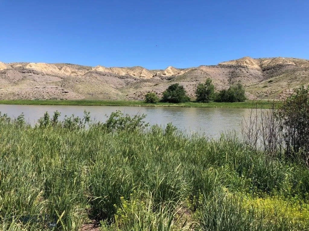 Highwood, Montana 59450, ,Land,For Sale,0,400545