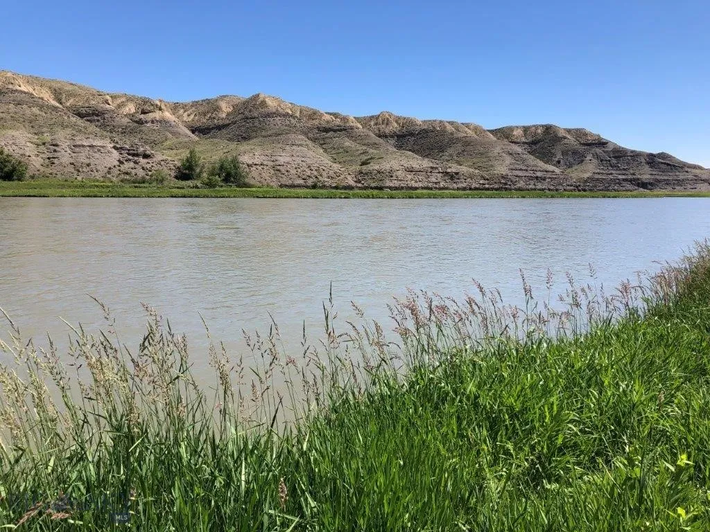 Highwood, Montana 59450, ,Land,For Sale,0,400545