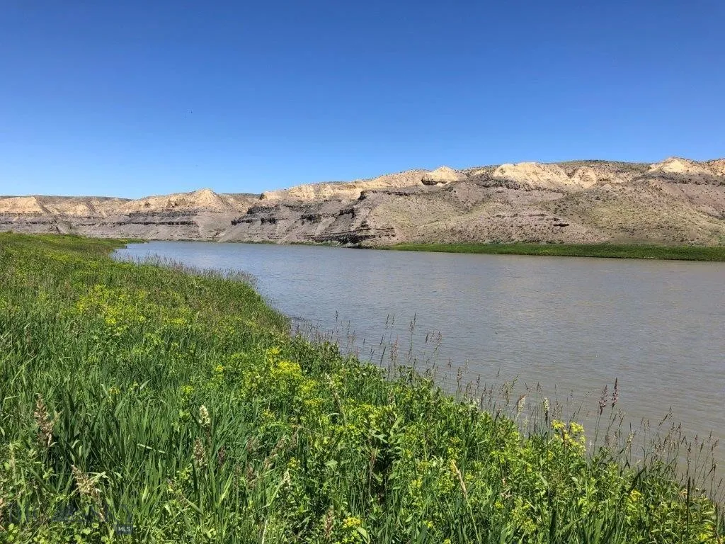 Highwood, Montana 59450, ,Land,For Sale,0,400545